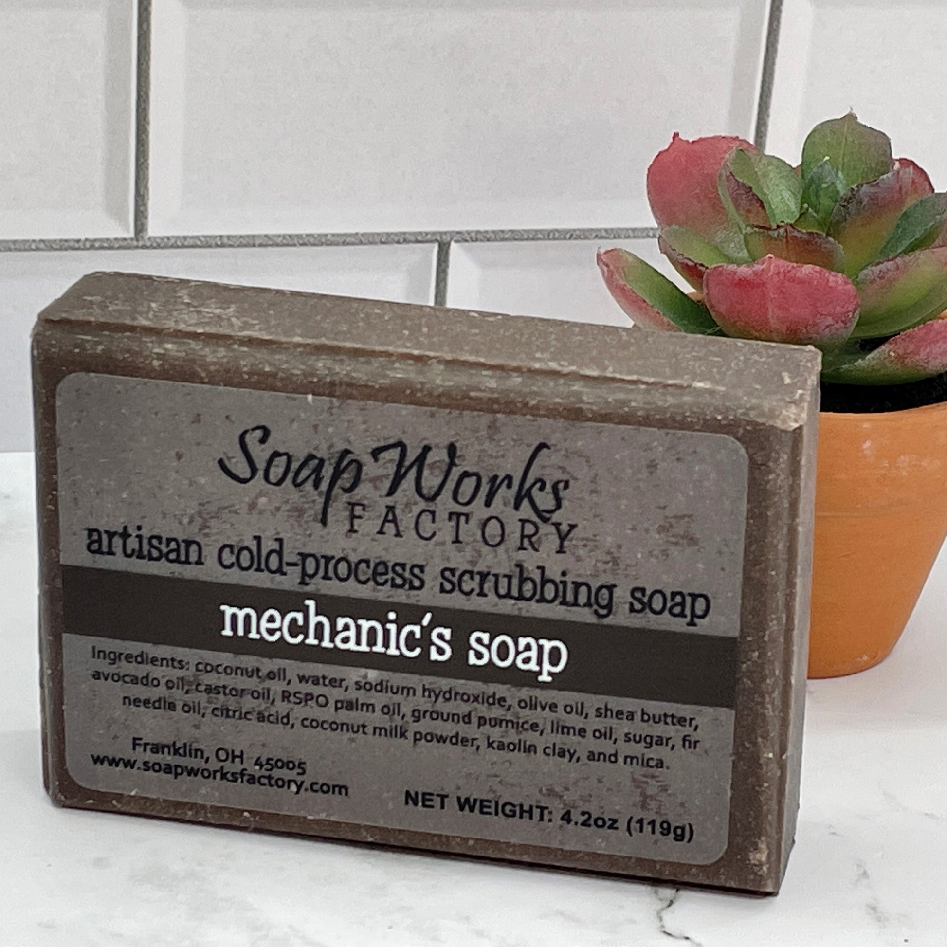 Mechanics Soap Bar - 5 Ounce Citrus Scented Exfoliating Soap – Handmade  Degreaser Soap with Poppy Seeds - Heavy Duty Soap for Mechanics - Mechanic